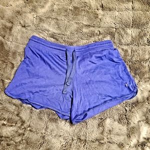 Womens athletic shorts size medium